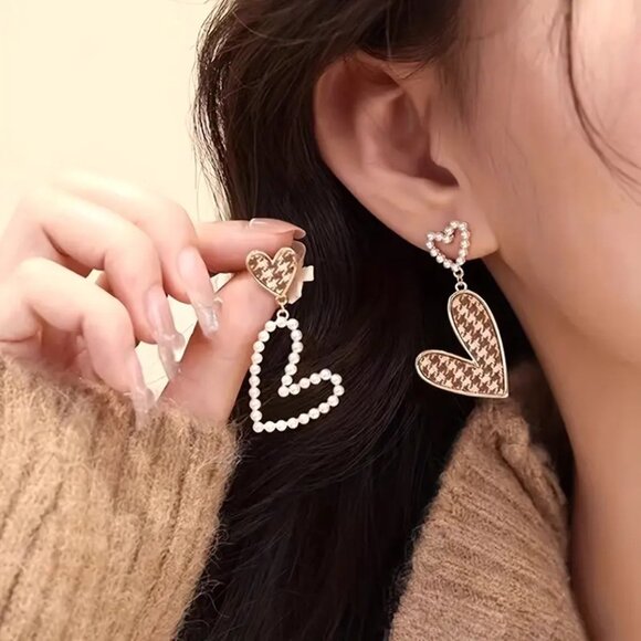 Heart Shaped Dangle Earrings Alloy Plastic Beaded Drop Earrings NEW - Picture 2 of 3